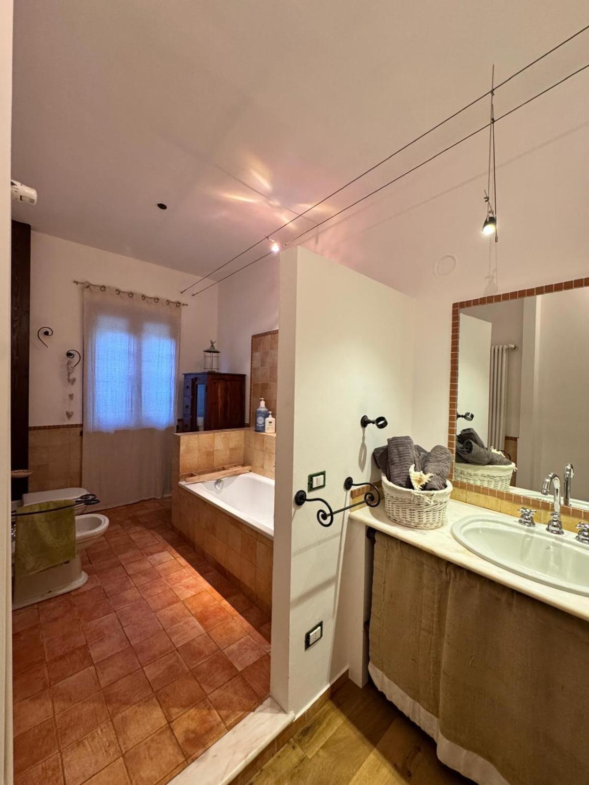 Al Riccio Bed & Breakfast Cocconato Luaran gambar